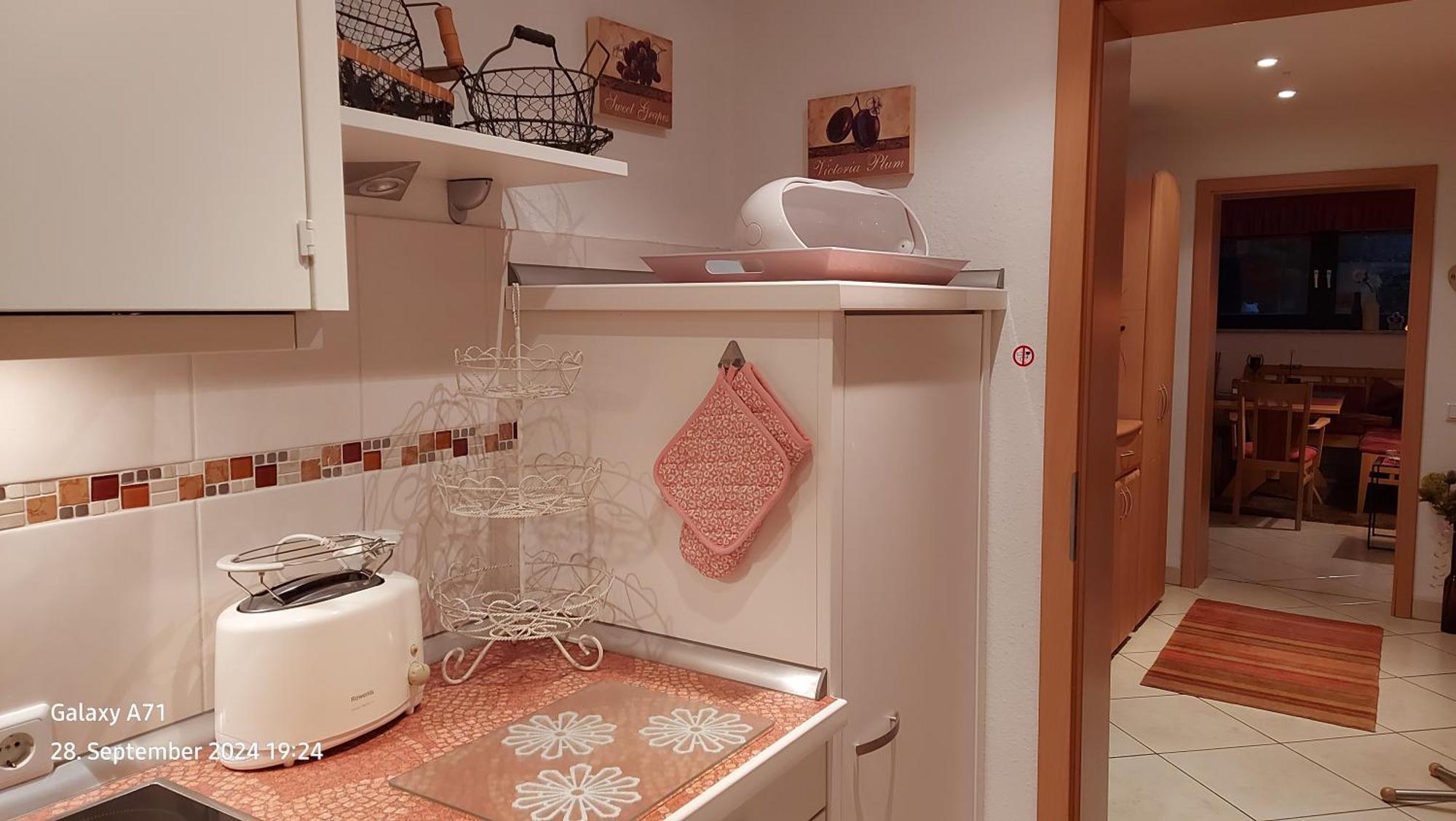 Ferienwohnung Zum Weinberg グロースカールバッハ エクステリア 写真